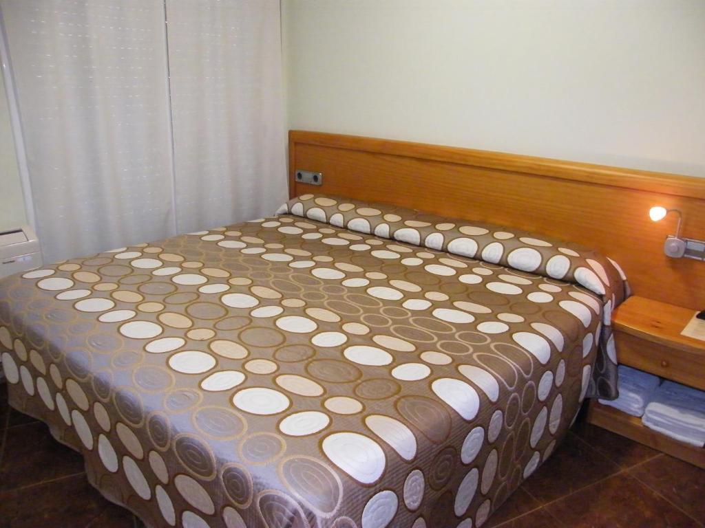 Amolls Restaurant I Habitacions Олот Номер фото